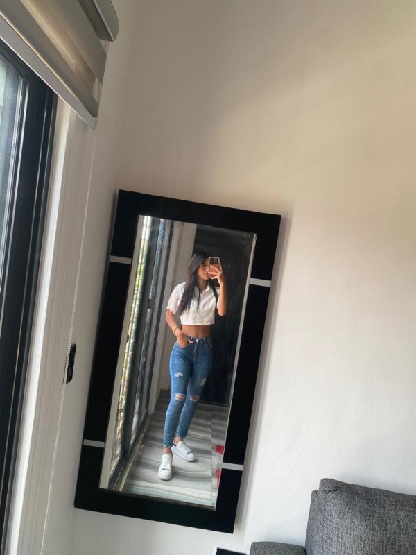 TODOS LOS SERVICIOS.  mujer mui bonita  en  calella 24 h disponible