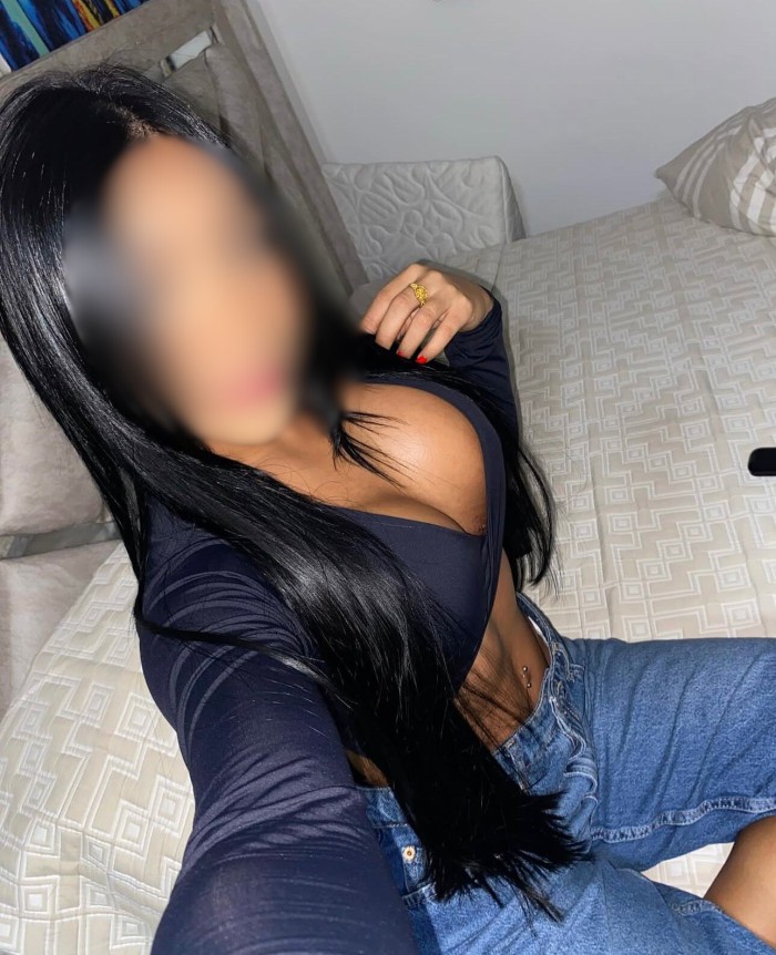 novedad en PUERTO SANTA MARIA! venezolana jugueton