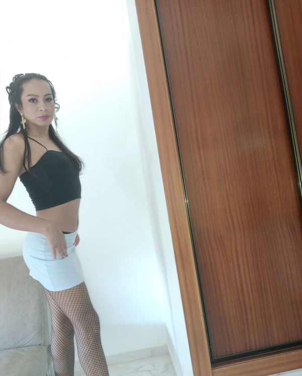 Nena trans colombiana de paso en tu ciudad