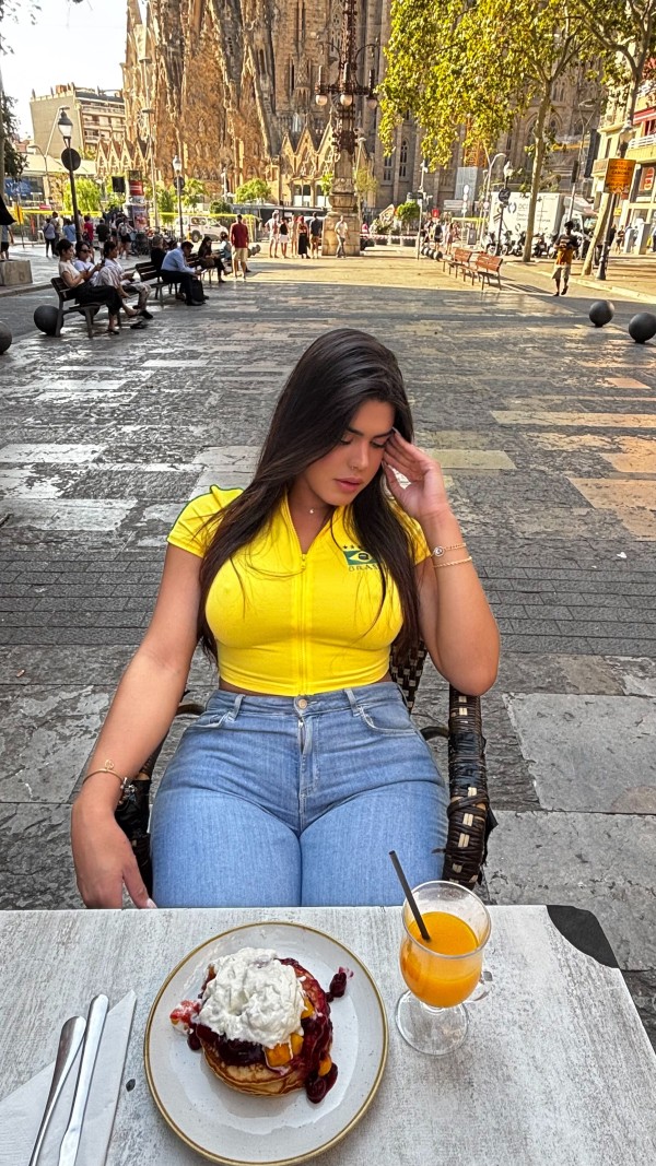 Corte inglés alicante )Chica trans de lujo guapísima y femenina …