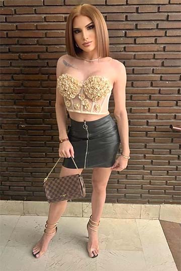 SUPER TRAGONA FIESTERA MUY PUTA Y VICIOSA