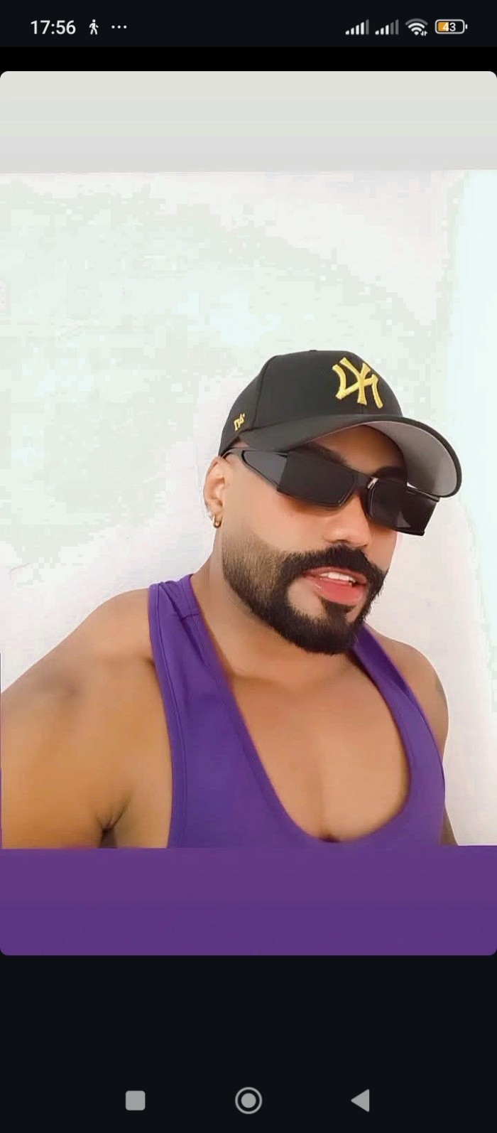 SEXYS MORÉNOS ATLÉTICOS DISPONIBLES