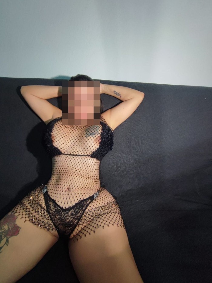 TU AMANTE IDEAL ADICTA AL SEXO