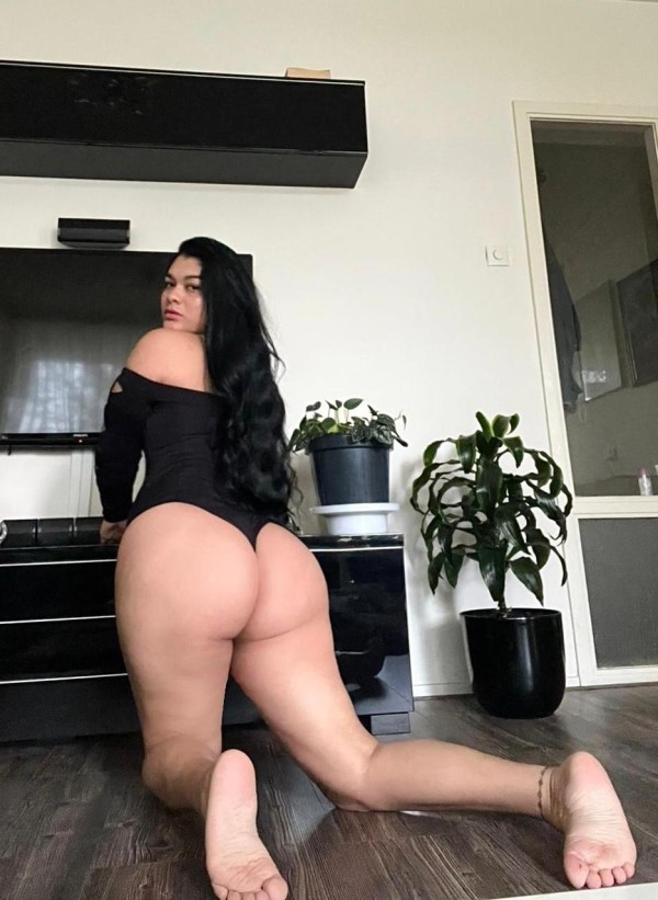 , primera vez 697399380 , NUEVA EN ESTE MUNDO 22 años