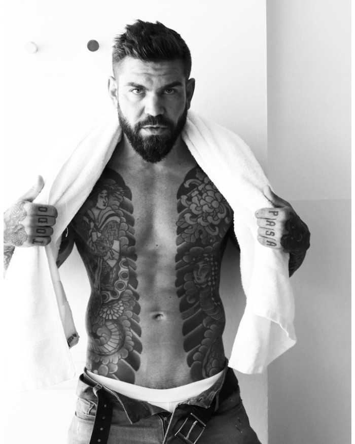 ACTOR PORNO EXTREMO GIGOLO