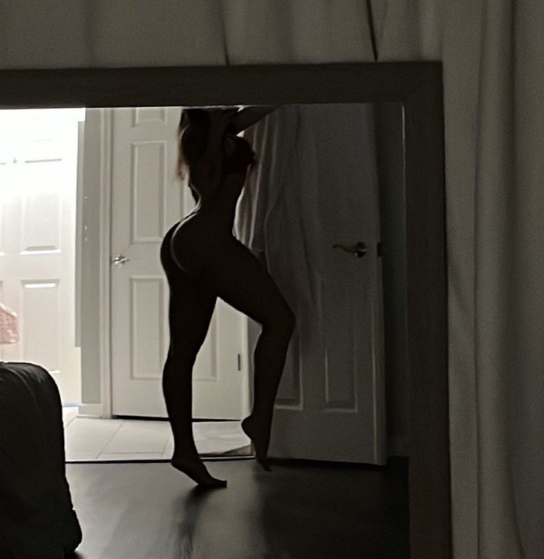 CAMILA 22 años, EXUBERANTE Y MUY SENSUAL…!!!