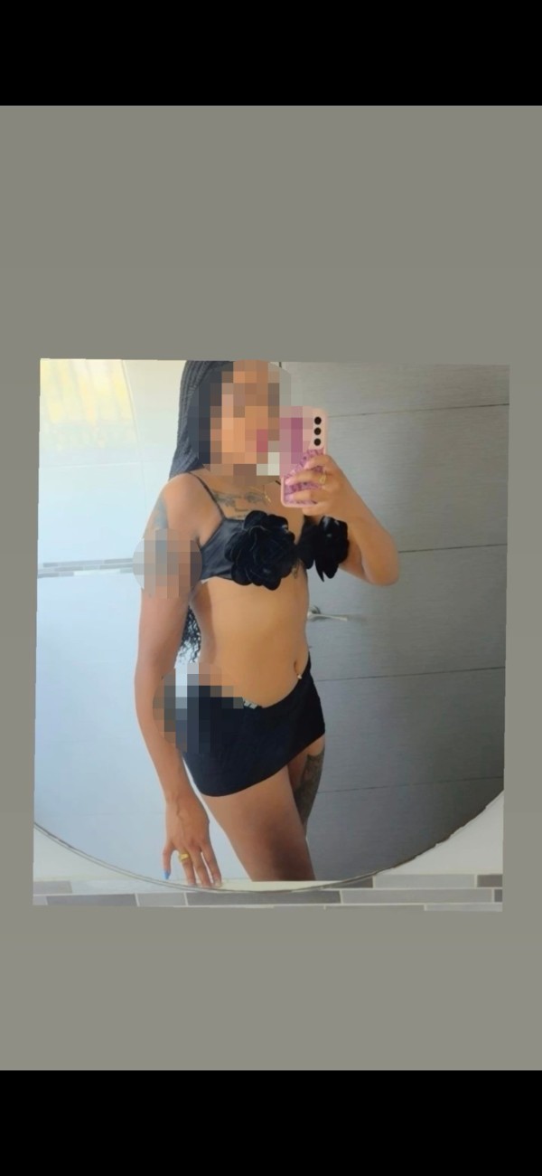 MORENA EXOTICA DISPUESTA A COMPLACERTE