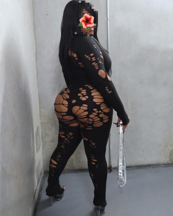 ASFIXIATE EN ESTE GRAN CULAZO MORENA FIESTERA JUGUETONA Y MORBOSA, CALIENTE