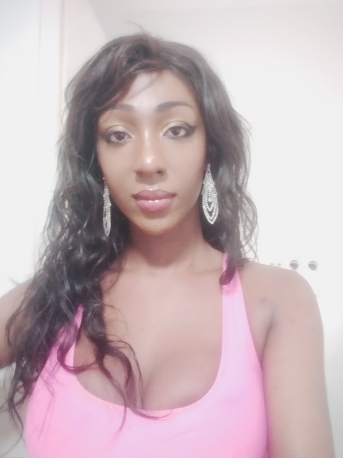 Ola soy gleicy una trans muy wapa y femenina