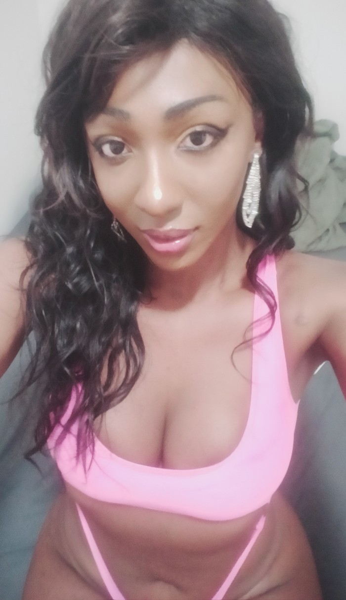 Ola soy gleicy una trans muy wapa y femenina