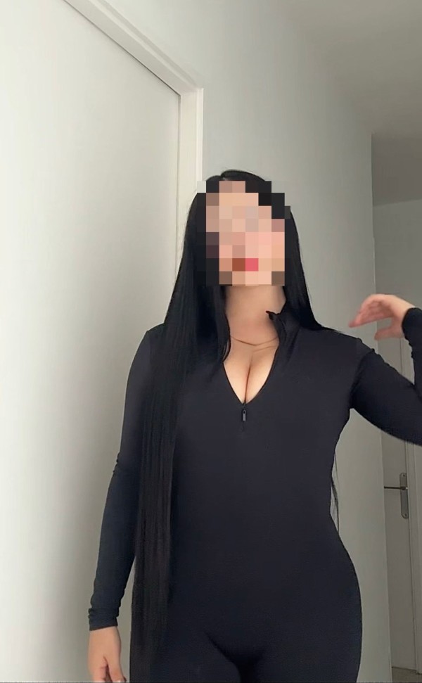 Laurisilva 1 Amarilla, Vaentina 23 años