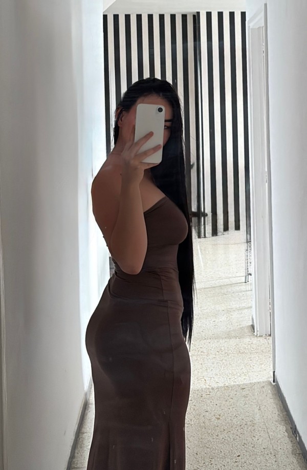 Laurisilva 1 Amarilla, Vaentina 23 años