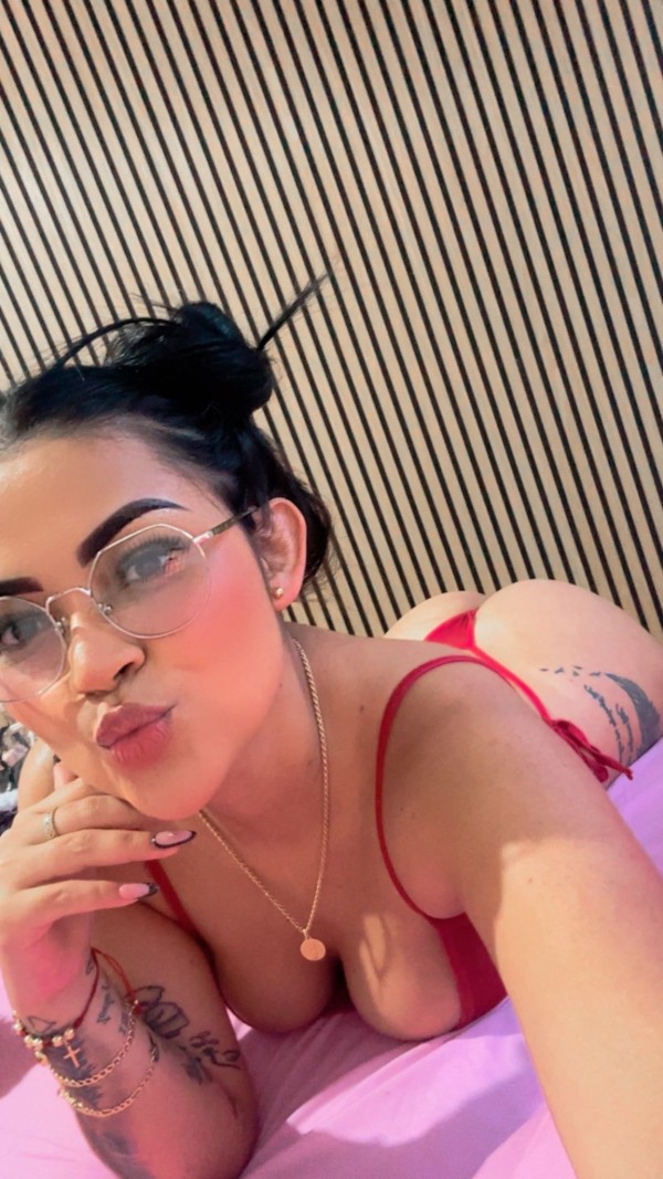 EMILY EXPLOSIVA CARIÑOSA MORBOSA E IMPLICADA EN ZARAGOZA