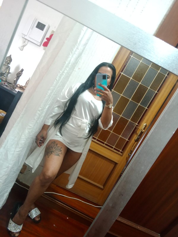 TODOS LOS SERVICIOS 24 HORAS  quiero polla en mi culo