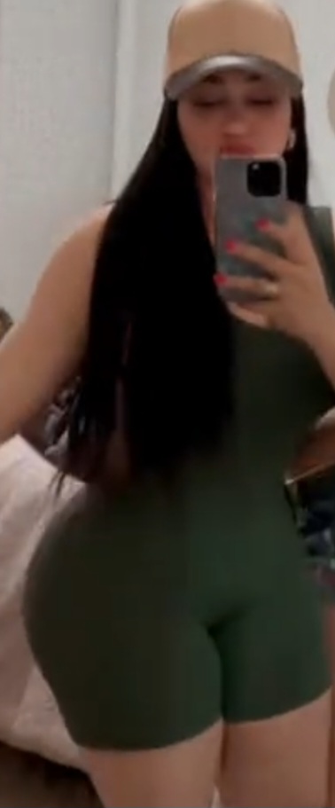 Te la chupo desde k entra por mi puerta