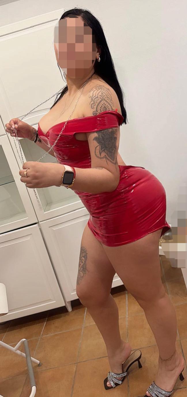 SARA COLOMBIANA GUAPISIMA DE REGRESO A SANTANDER