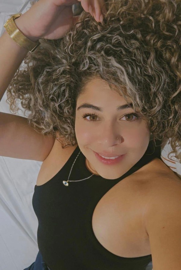 Soy Mia tu rubia hermosa