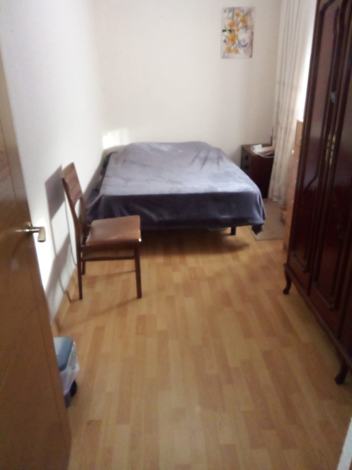 SE ALQUILA BONITA HABITACIÓN POR SEMANA