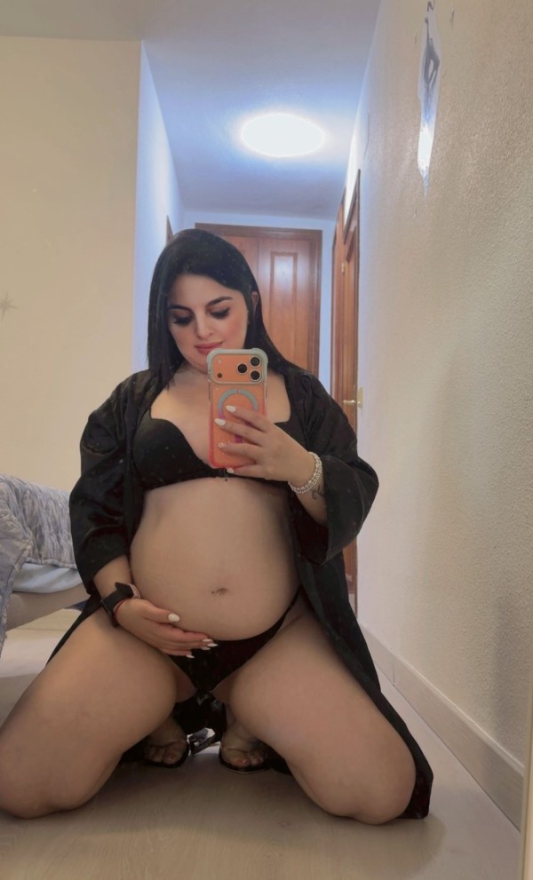 Mía, la embarazada en Torrejón