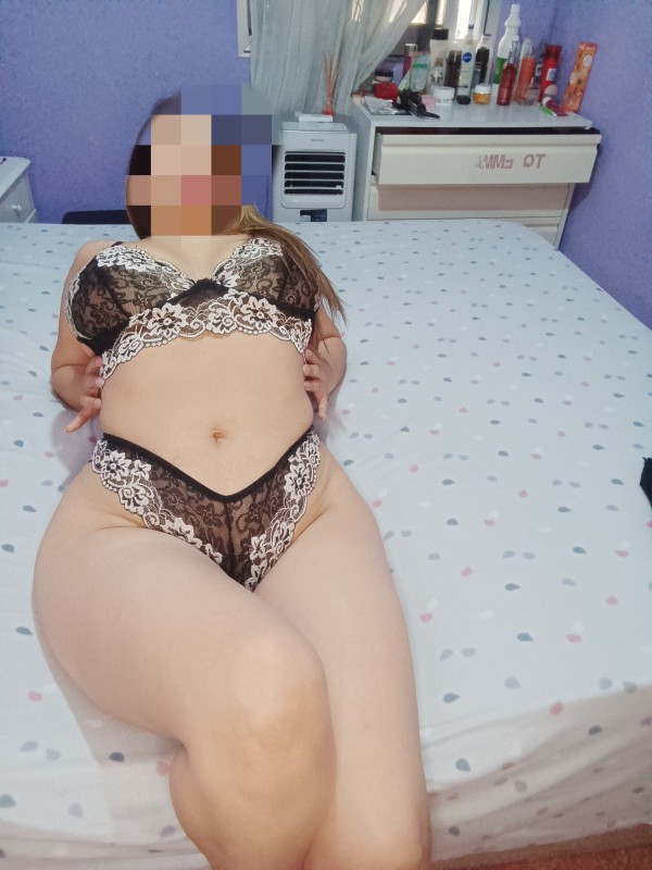 Mis  amores últimos días rica culona tetas grandes naturales morbosa