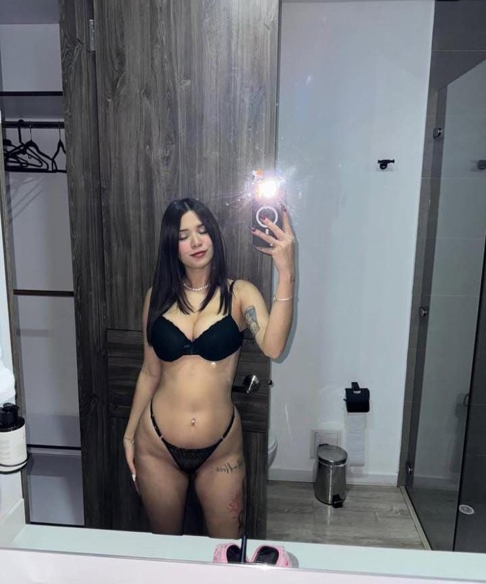 Colombiana coño estrecho implicada MALAGA