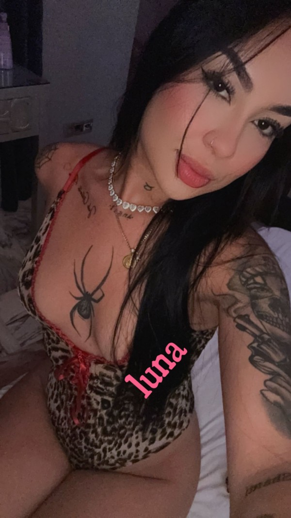 Chicas vila olimpica y poble nou