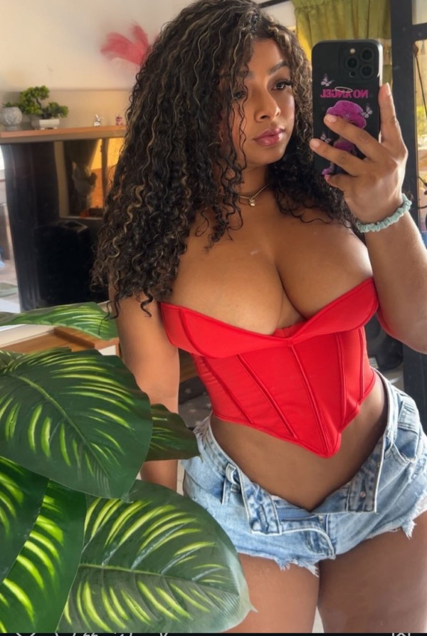 BRENDA LLEGO POR PRIMERA VEZ ESCRÍBEME O LLÁMAME POR MI WHASHAP