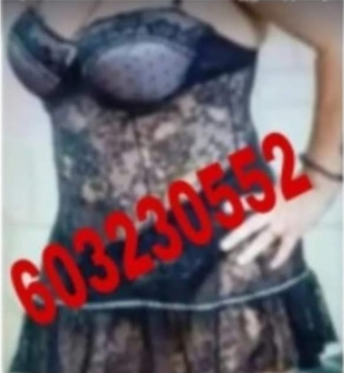 GALLEGA SESENTONA MADURITA ELEGANTE