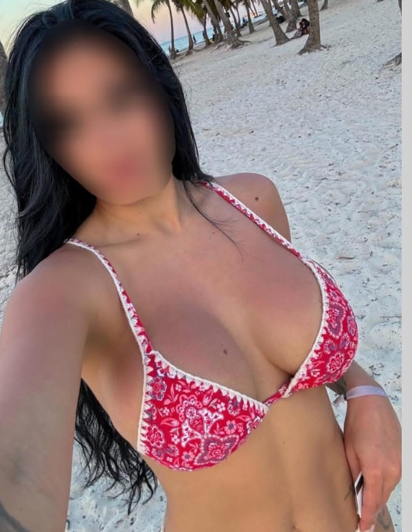 ANAÍS mujer de alto standyng Tenerife NUEVA EN LOS CANCAJOS