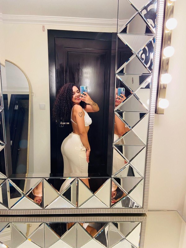 PATY VENEZOLANA CANDENTE MULTIORGASMICA