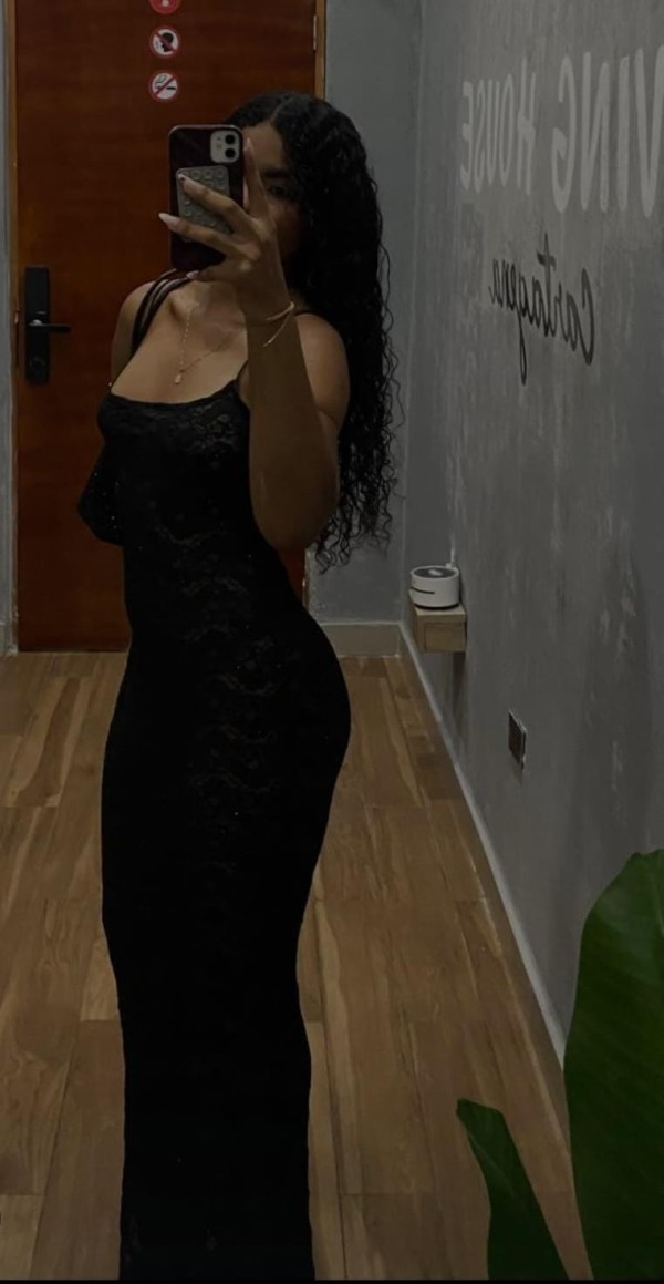 BELLEZA DE PELO RIZADO,FIESTA Y SEXO A TOPE EN ALCOY