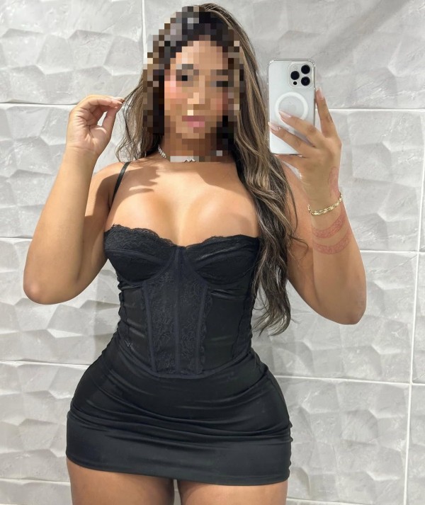 NOVEDAD ARDIENTE MORENA,FIESTERA…SALIDAS