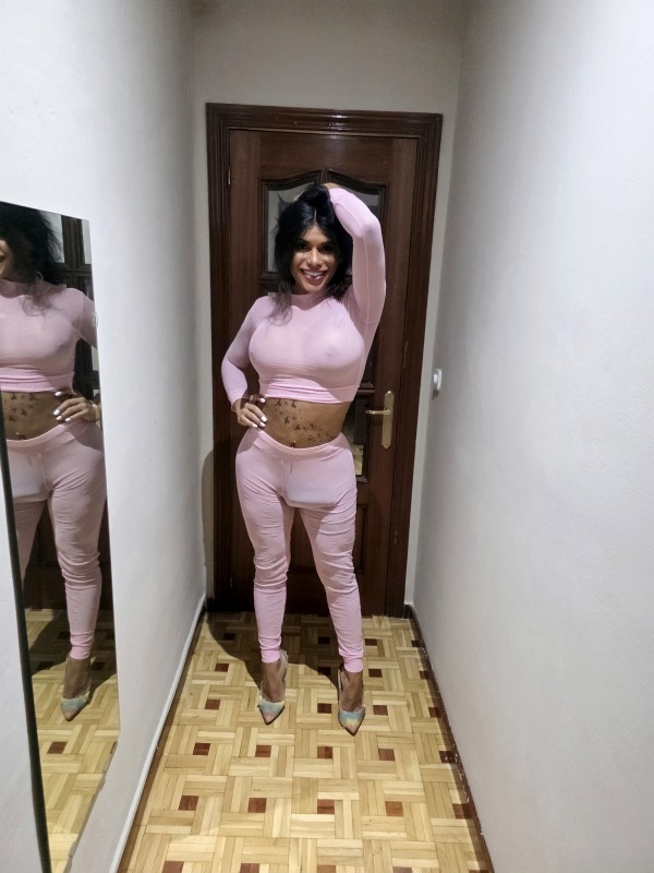 Colombiana juguetona 20 cmts