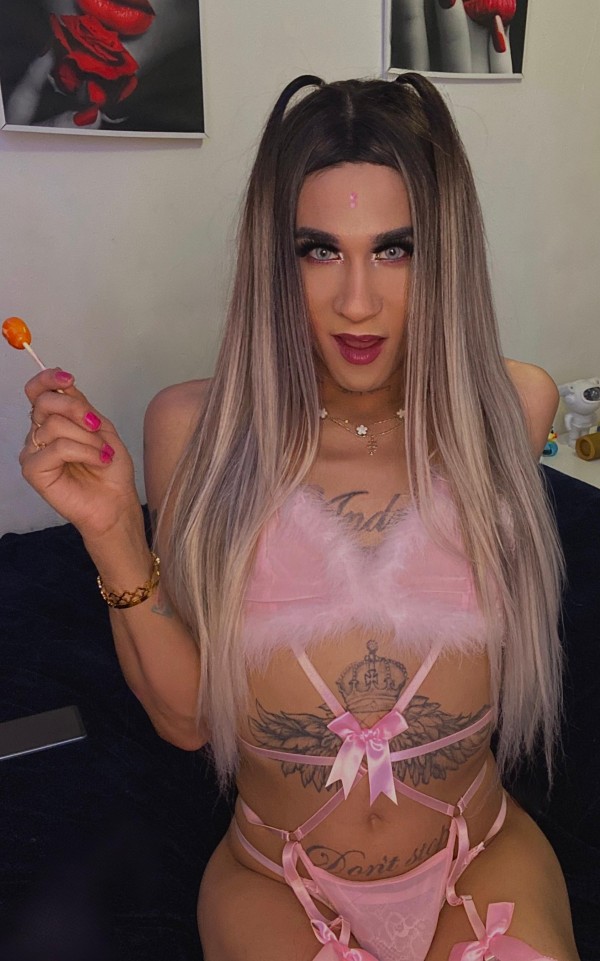 PamelaPraga !Tu muñequita candente, tú compañía ideal.