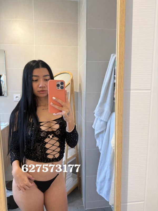 MORBOSA JOVENCITA BIEN IMPLICADA CON GANAS, FIESTERA