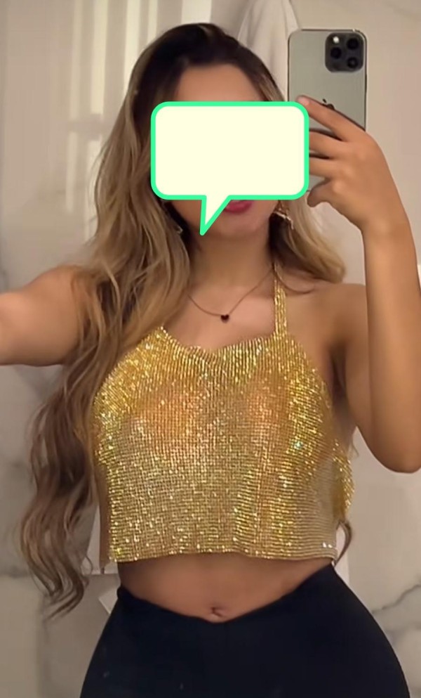 DANIA RUBIA TIMIDA PERO MUYMOJADITA ,ME CONSUELAS ?