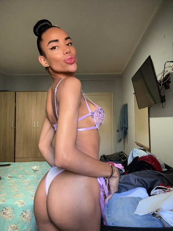 Tamy jovencita fémina trans