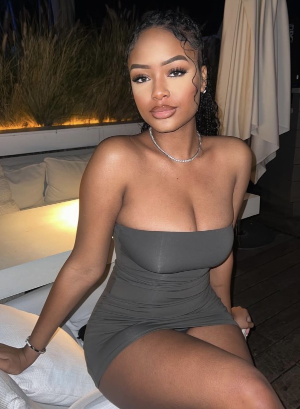 Morena latina mimosa