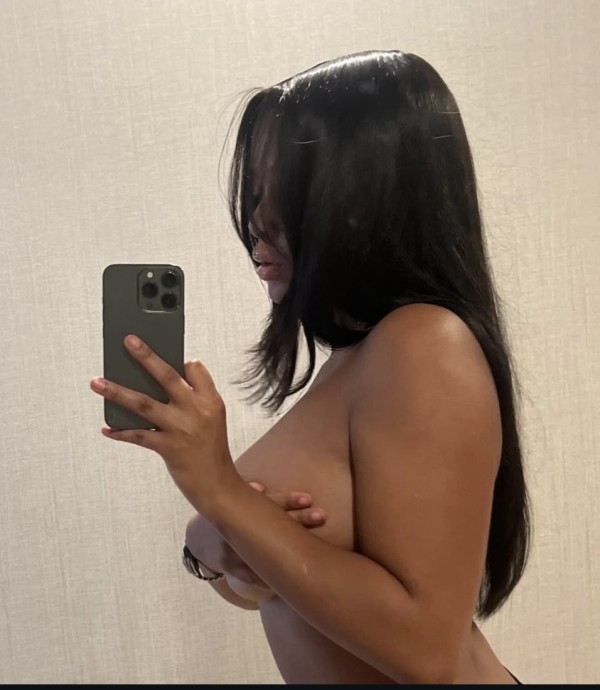 Morena latina mimosa