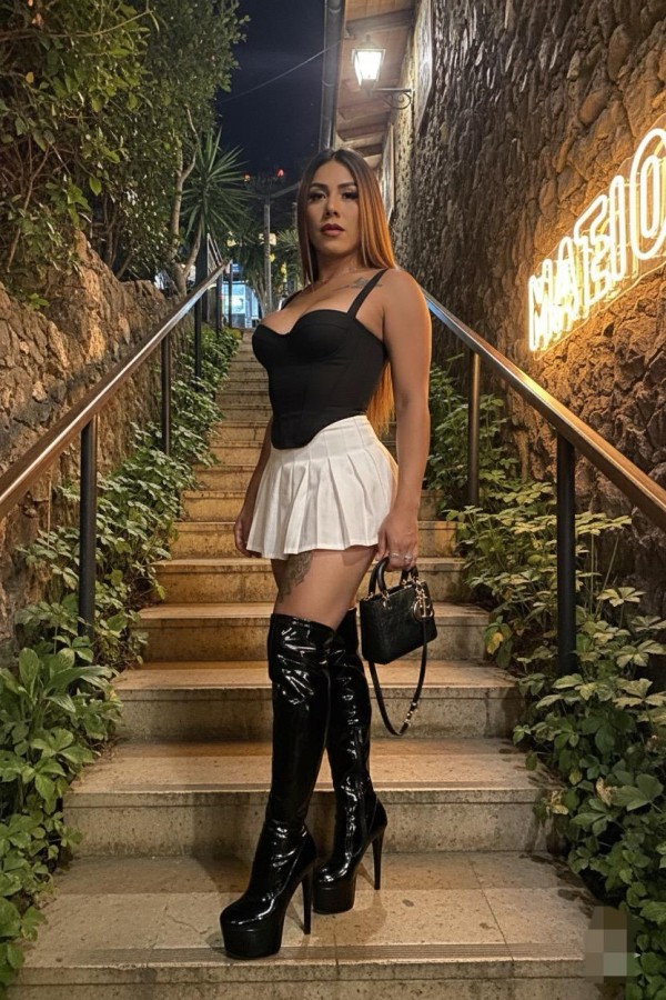 MUÑECA NUNCA ANTES VISTA ANNY SCORTH DE LUJO SUMISA Y FIESTERA LAS 24 HORA