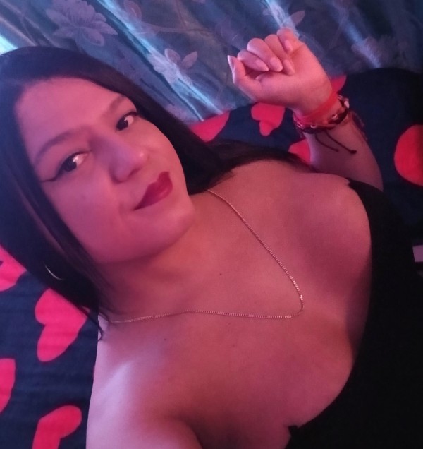 Latina jovencita 24Hrs por unos días en Alcoy