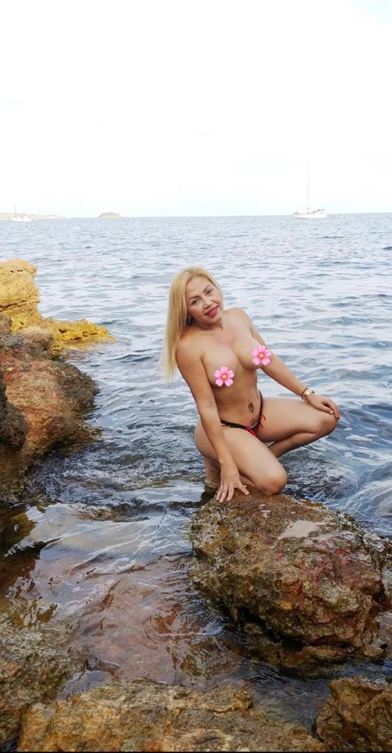 LAURA  venezolana una chica traviesa y soñadora