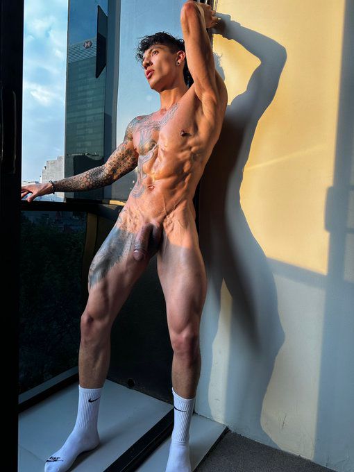 Andrés Colombiano, pasión latina en Valencia