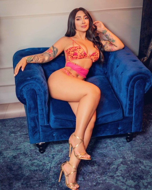 ARDIENTE Y FIESTERA ESCORT EN MALLORCA. 24/7 PALMA CENTRO