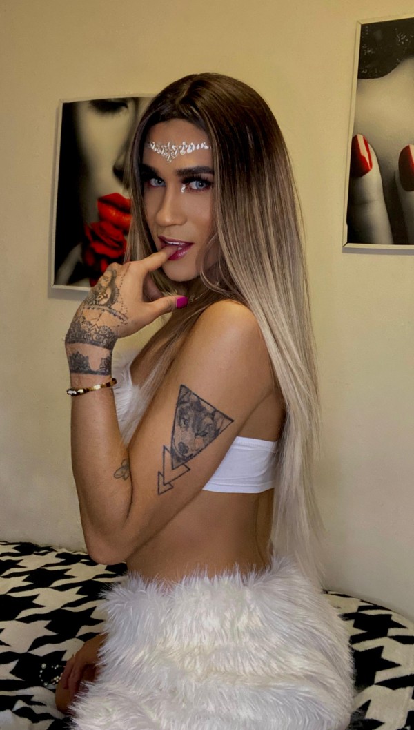 PamelaPraga !Tu muñequita candente, tú compañía ideal.