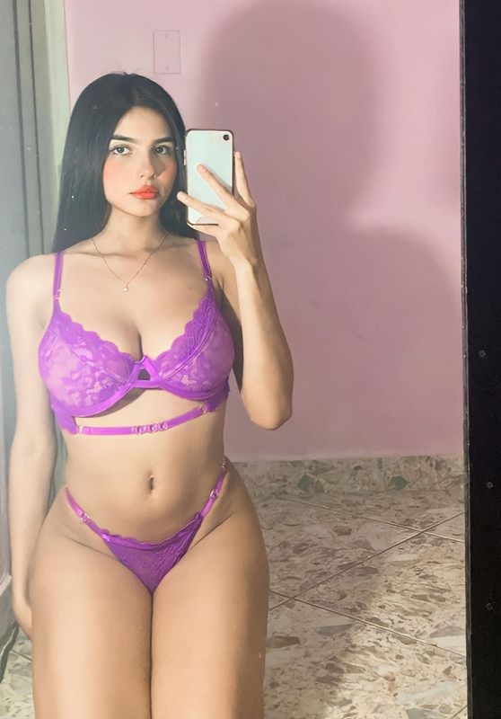 Gabriela, fiestera, cañera y complaciente