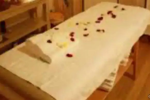 MASAJES PROFESIONALES ERÓTICOS Y MAS