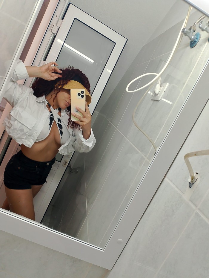 FIESTA MORBO Y PLACER ASEGURADO A MI LADO MI AMOR