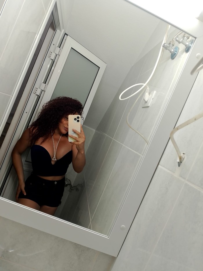 FIESTA MORBO Y PLACER ASEGURADO A MI LADO MI AMOR
