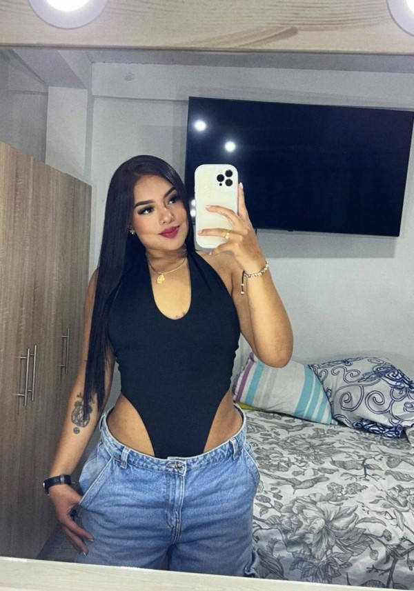 Barbara NOVEDAD fogosa colombiana